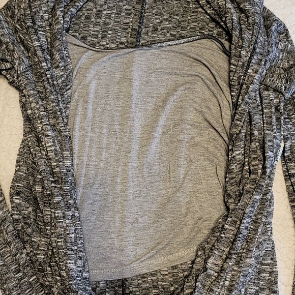 Juicy Couture Blouse With Attached Tank Top - Picture 9 of 10